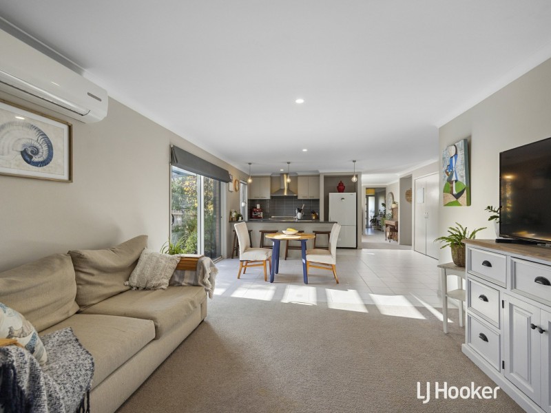 2 Somerset Place, Inverloch VIC 3996