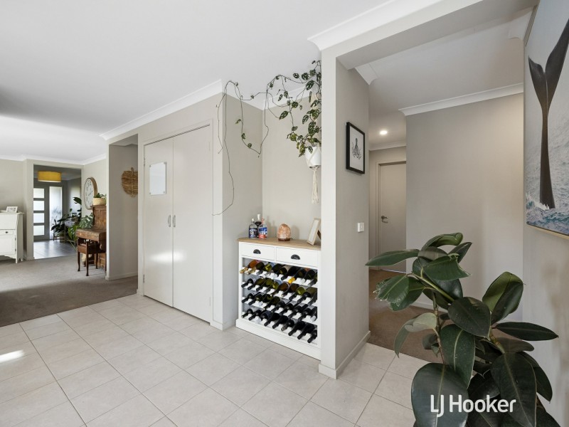 2 Somerset Place, Inverloch VIC 3996