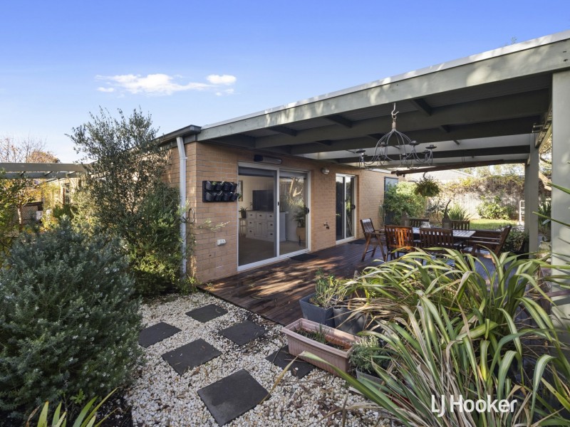 2 Somerset Place, Inverloch VIC 3996