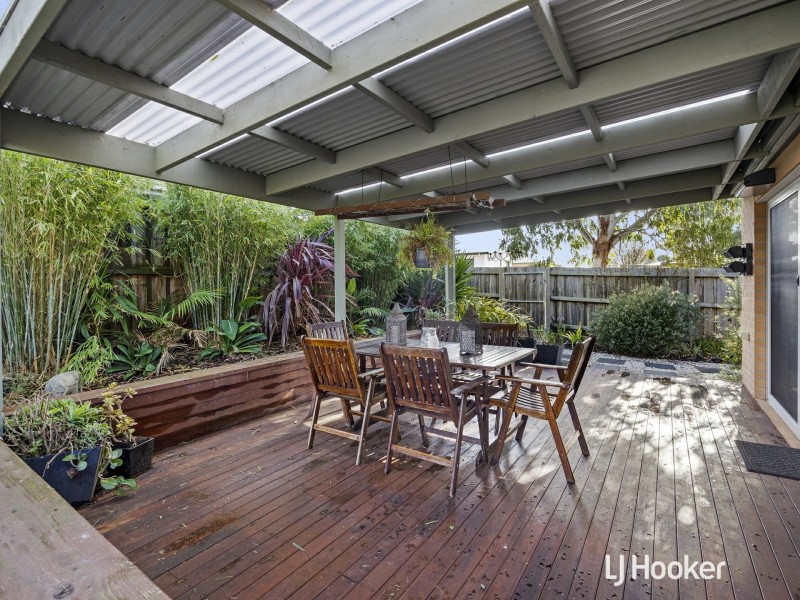 2 Somerset Place, Inverloch VIC 3996