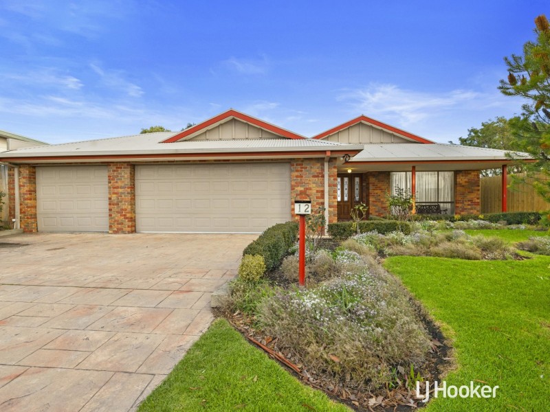 12 Gordon Avenue, Inverloch VIC 3996