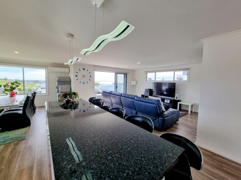 20 Potters Hill Road, San Remo VIC 3925