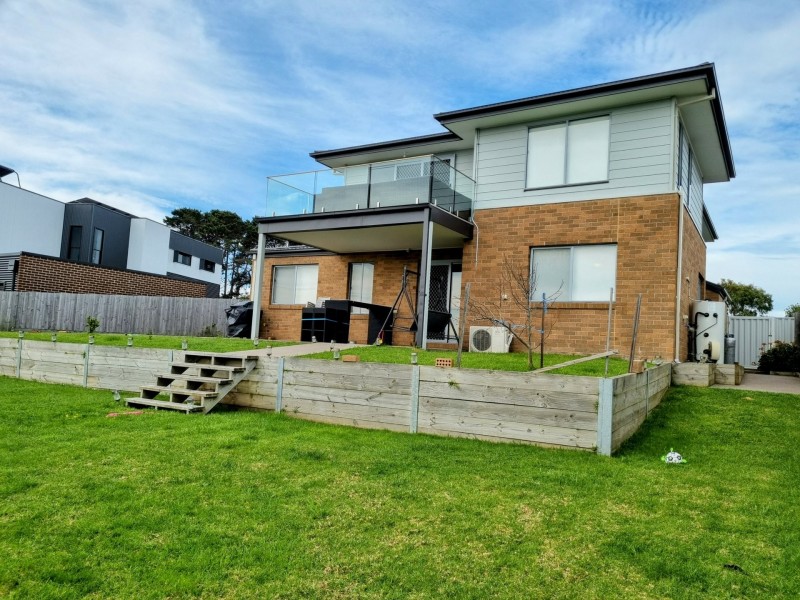 20 Potters Hill Road, San Remo VIC 3925