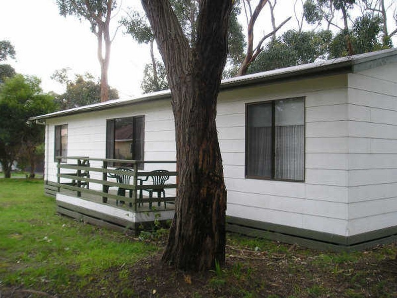 8 Phillip Street, Inverloch VIC 3996