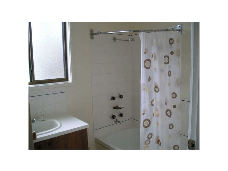 8 Phillip Street, Inverloch VIC 3996