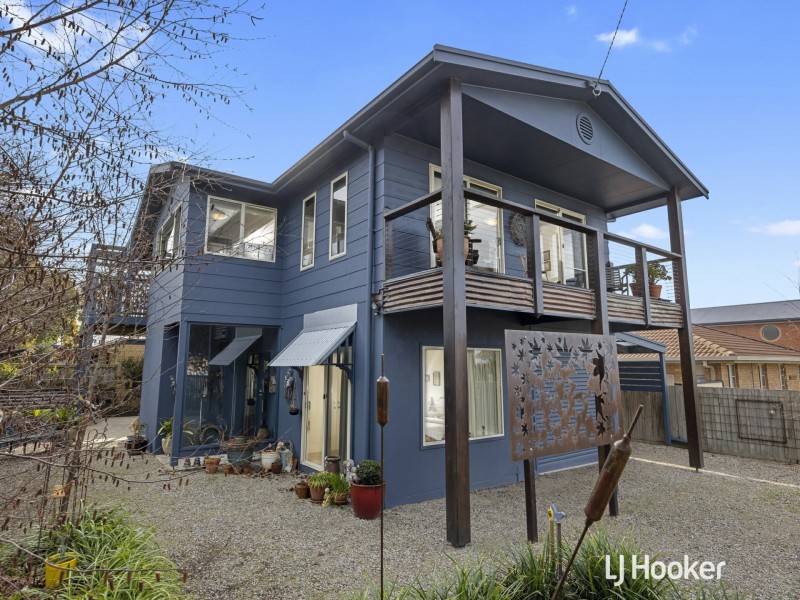 29 Bayview Avenue, Inverloch VIC 3996