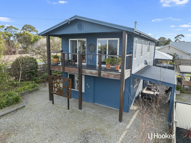 29 Bayview Avenue, Inverloch VIC 3996