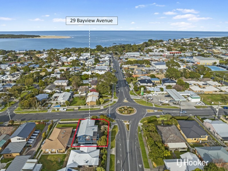 29 Bayview Avenue, Inverloch VIC 3996
