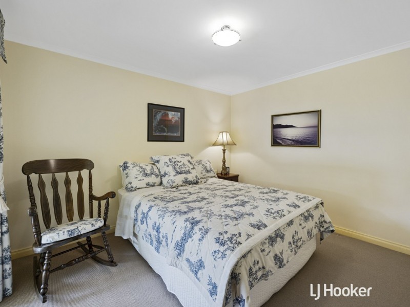 22 Woodland Heath Drive, Inverloch VIC 3996