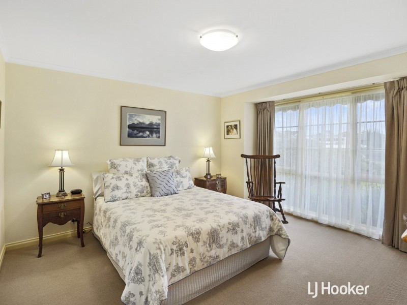 22 Woodland Heath Drive, Inverloch VIC 3996