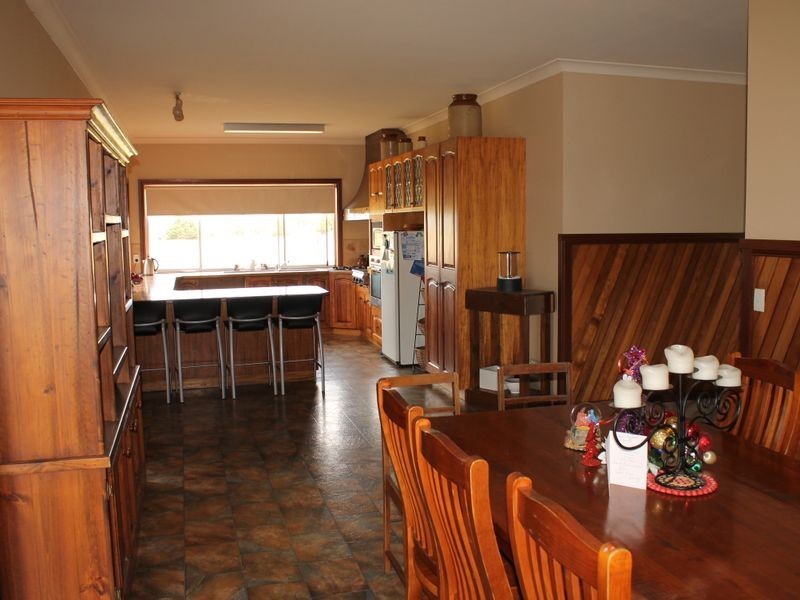 400 Stuchberrys Road, Inverloch VIC 3996