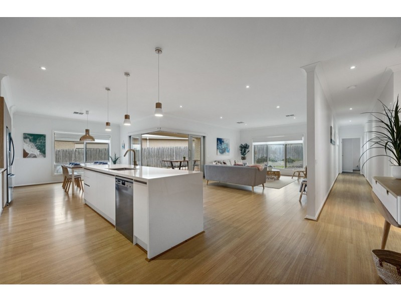 53 Woodland Heath Drive, Inverloch VIC 3996