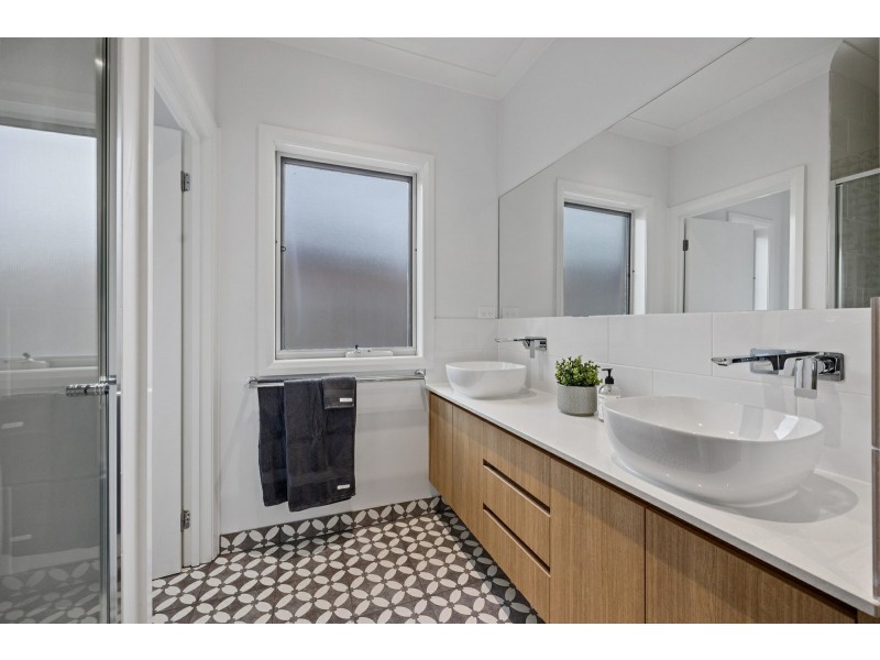 53 Woodland Heath Drive, Inverloch VIC 3996