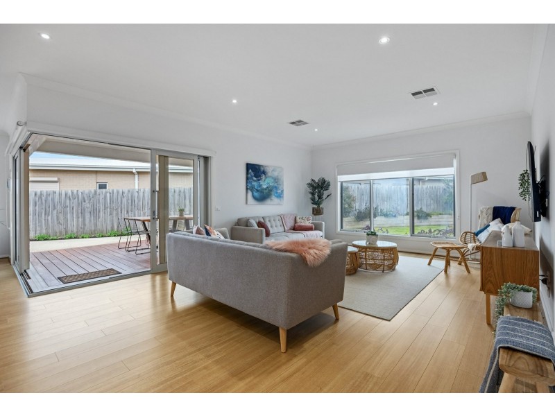 53 Woodland Heath Drive, Inverloch VIC 3996