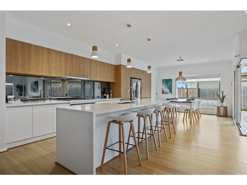 53 Woodland Heath Drive, Inverloch VIC 3996