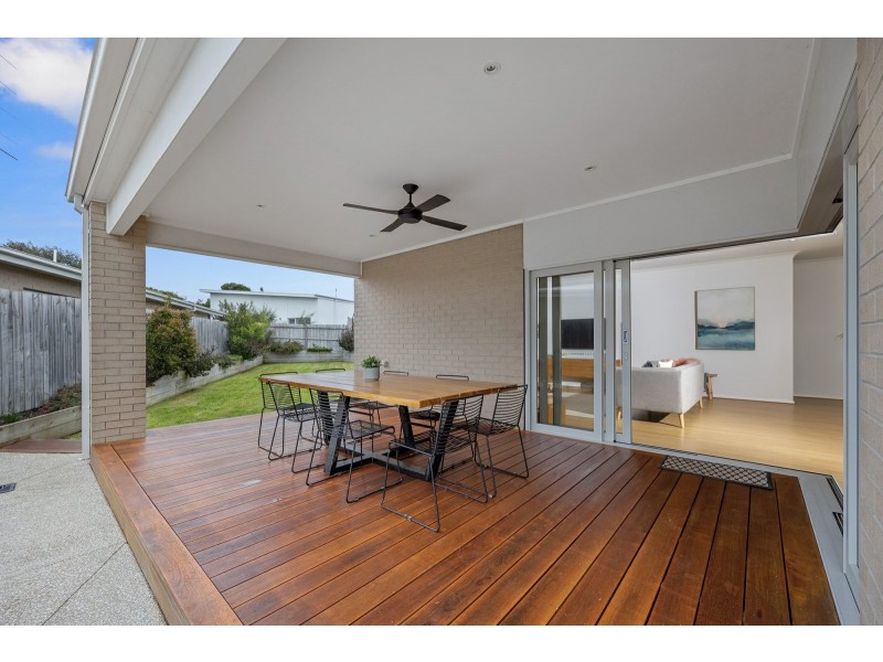53 Woodland Heath Drive, Inverloch VIC 3996