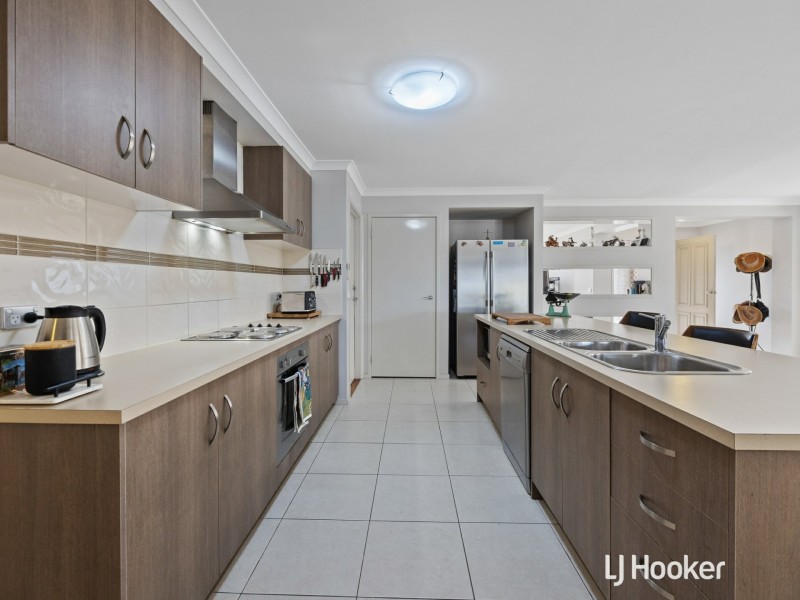 12 Queenscliff Drive, Inverloch VIC 3996