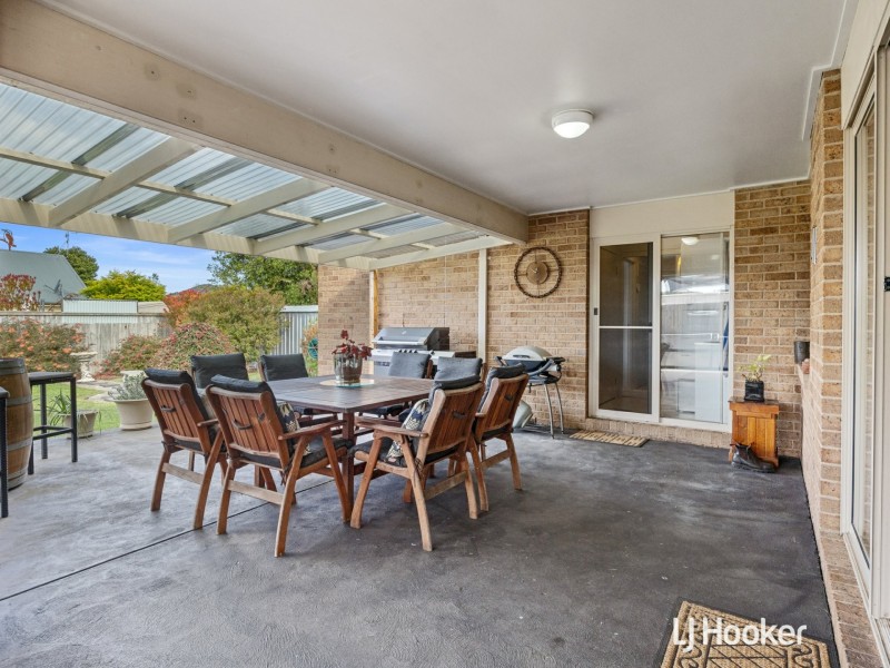 12 Queenscliff Drive, Inverloch VIC 3996