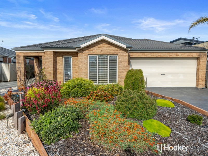 12 Queenscliff Drive, Inverloch VIC 3996