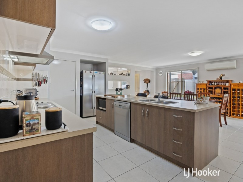 12 Queenscliff Drive, Inverloch VIC 3996