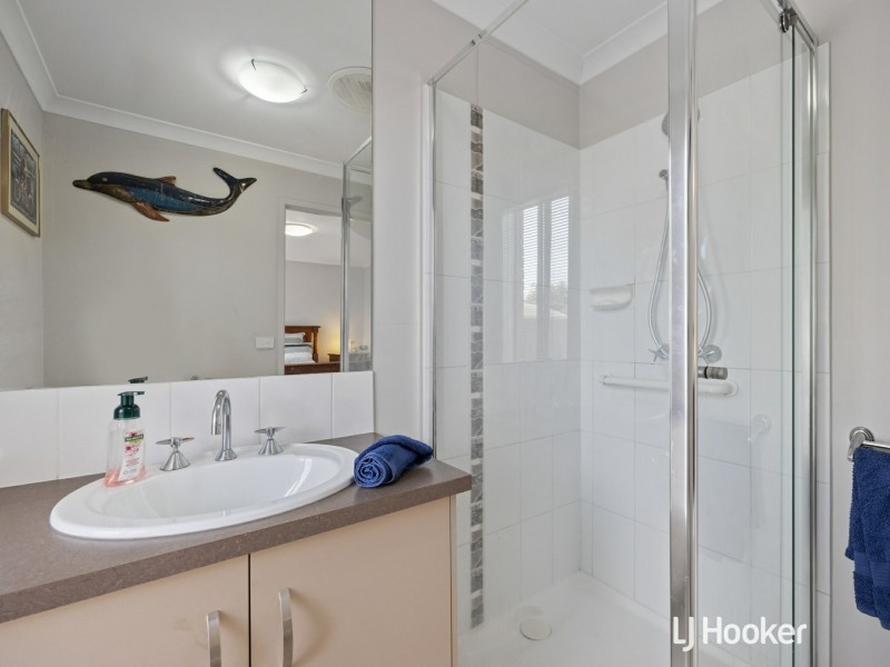 12 Queenscliff Drive, Inverloch VIC 3996