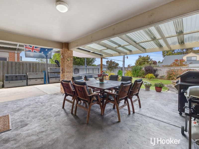 12 Queenscliff Drive, Inverloch VIC 3996