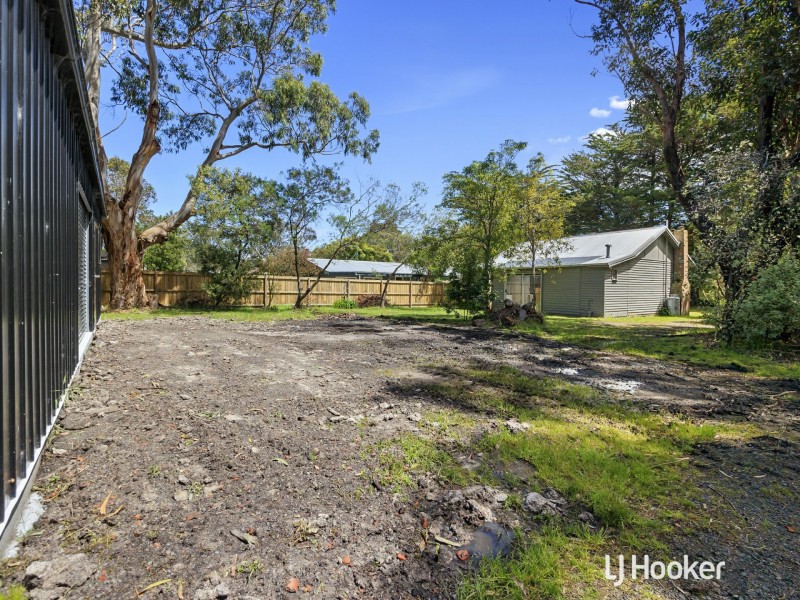 1 Beach Avenue, Inverloch VIC 3996