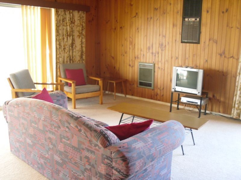 5 Hillside Avenue, Inverloch VIC 3996