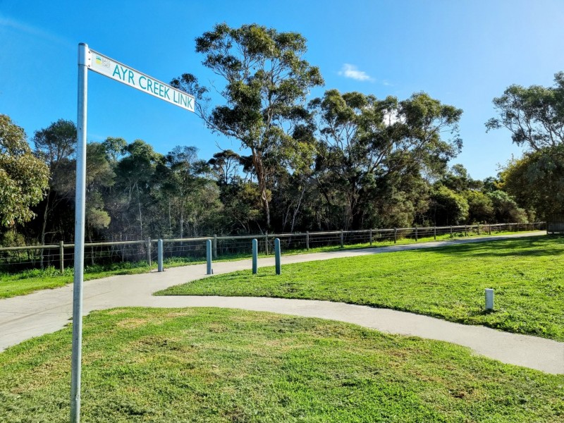 17 Diane Place, Inverloch VIC 3996