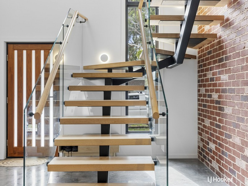 1a Woodland Heath Drive, Inverloch VIC 3996