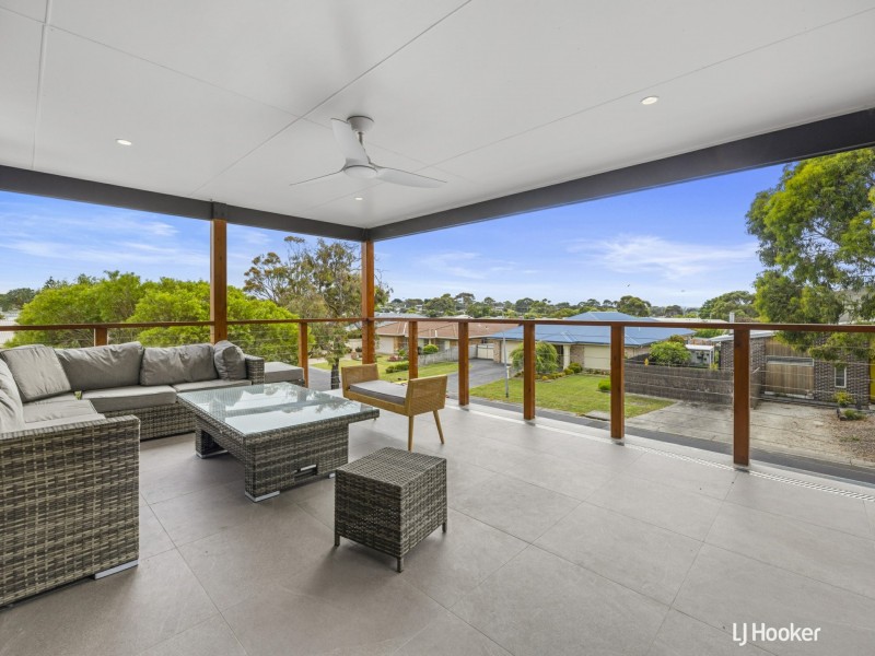 1a Woodland Heath Drive, Inverloch VIC 3996