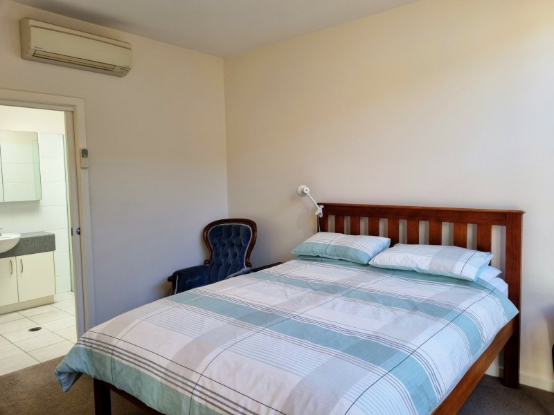 Apartment 2/20 Beaton Place, Inverloch VIC 3996