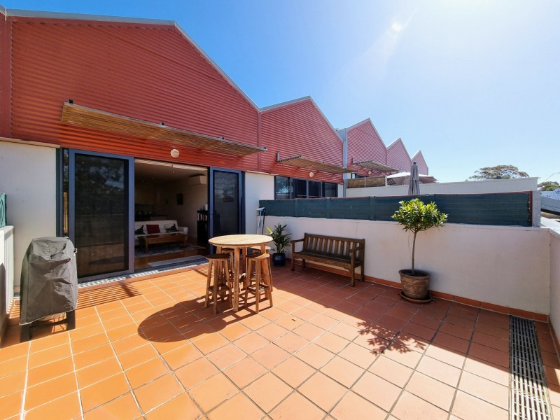 Apartment 2/20 Beaton Place, Inverloch VIC 3996