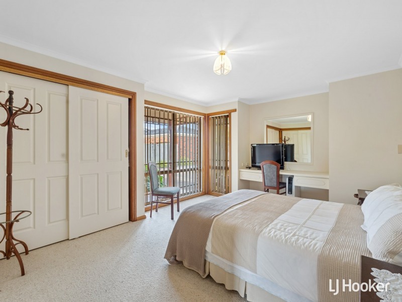 4 Dixon Street, Inverloch VIC 3996