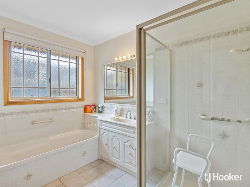 4 Dixon Street, Inverloch VIC 3996