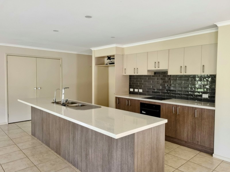 45 Oxford Way, North Wonthaggi VIC 3995
