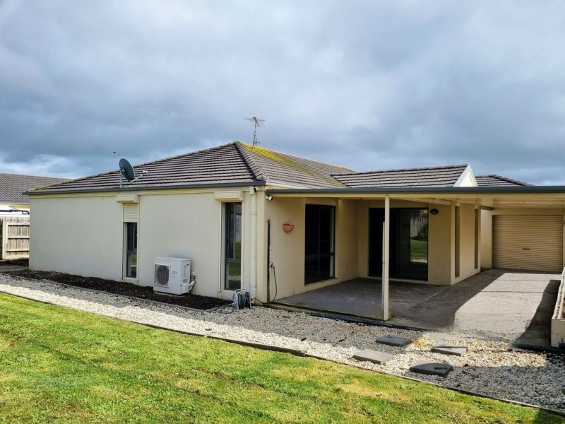 45 Oxford Way, North Wonthaggi VIC 3995