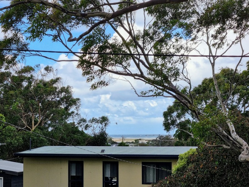 17 Darling Avenue, Inverloch VIC 3996
