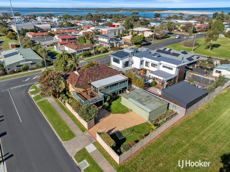 41 Sandy Mount Avenue, Inverloch VIC 3996