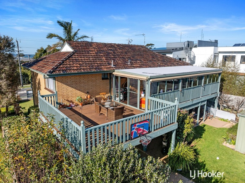 41 Sandy Mount Avenue, Inverloch VIC 3996