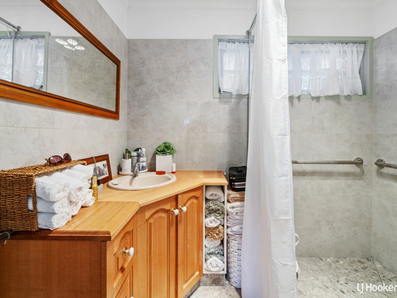 41 Sandy Mount Avenue, Inverloch VIC 3996