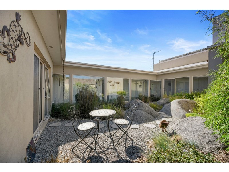 16 Paperbark Place, Inverloch VIC 3996