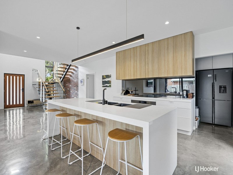 1a Woodland Heath Drive, Inverloch VIC 3996