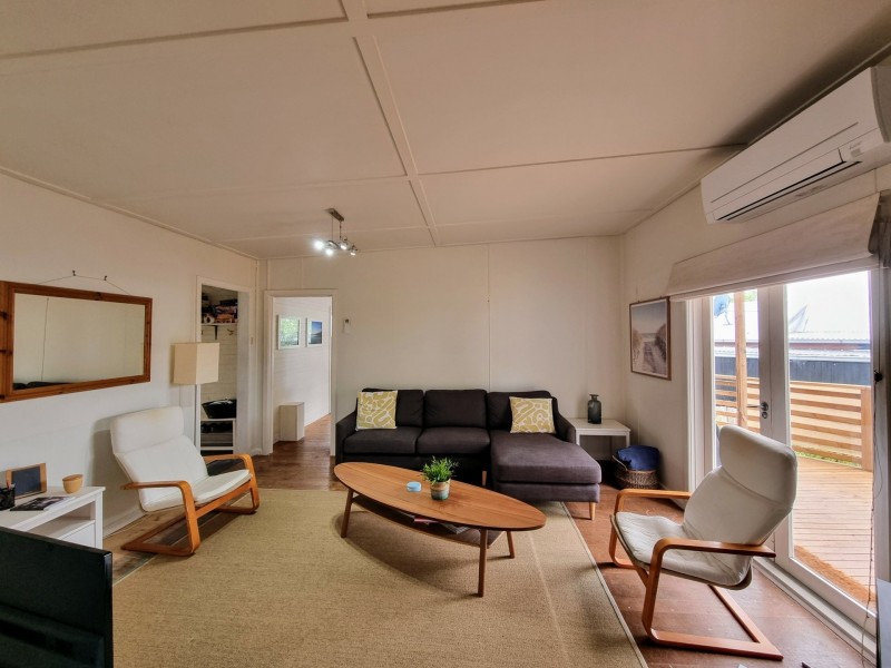 105 Bayview Avenue, Inverloch VIC 3996