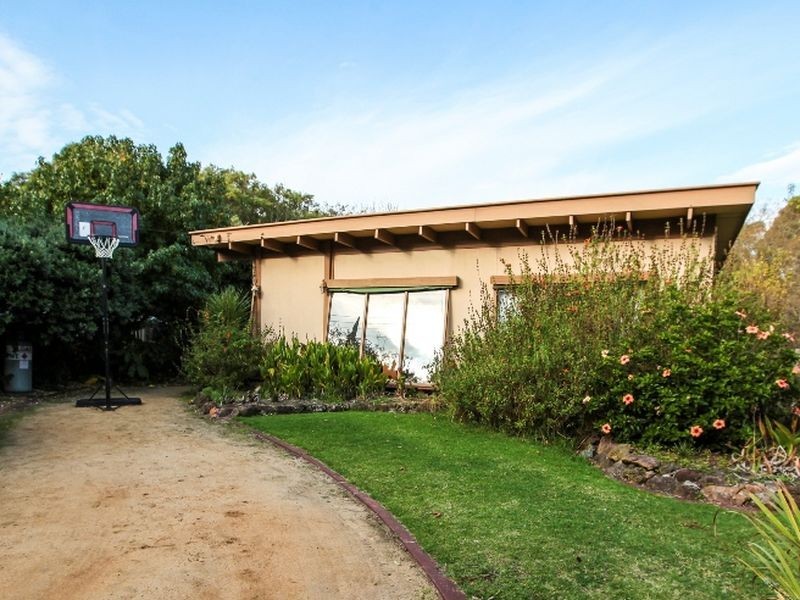 18 Florida Avenue, Inverloch VIC 3996