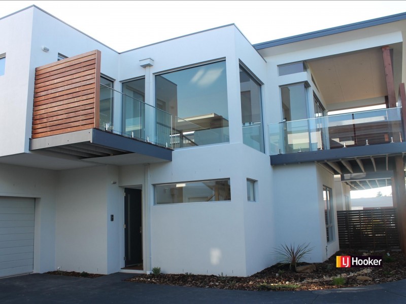 Unit 2/35 A’Beckett Street, Inverloch VIC 3996
