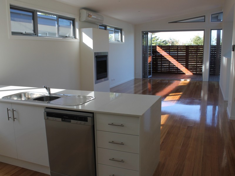 Unit 2/35 A’Beckett Street, Inverloch VIC 3996