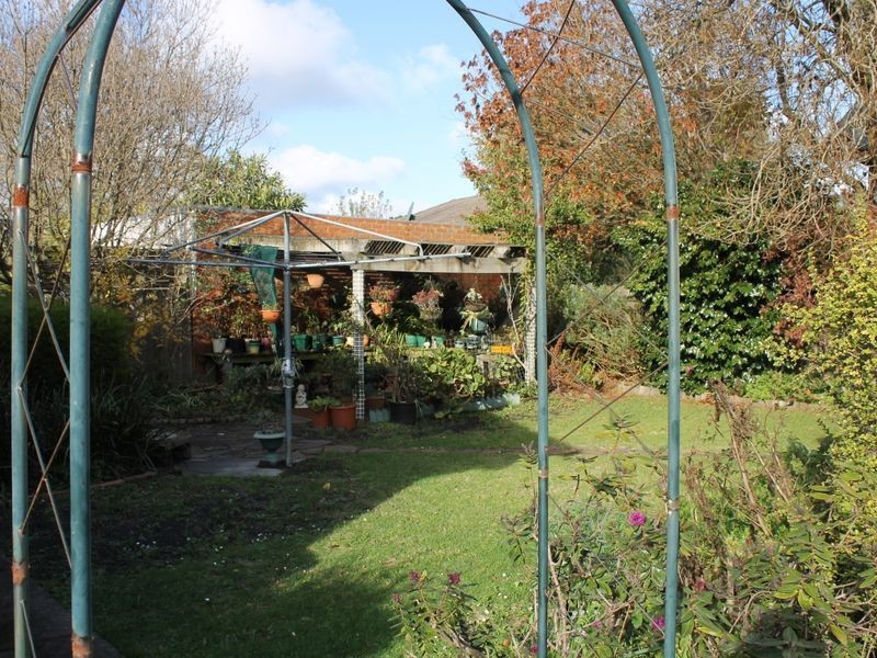 33 Wonthaggi Road, Inverloch VIC 3996