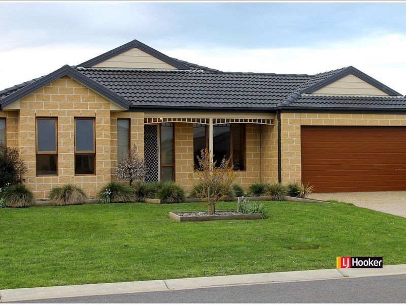 20 Artisan Way, Inverloch VIC 3996
