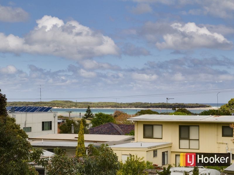 1/6 Russell Street, Inverloch VIC 3996